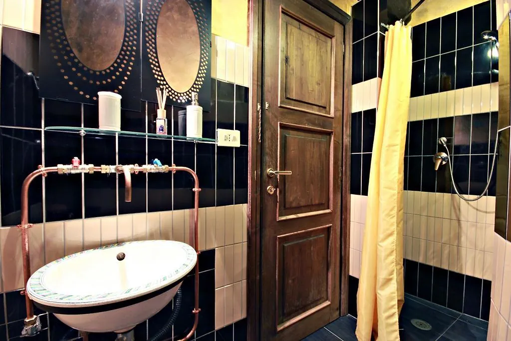 Old Trevi Apartments Roma Italia